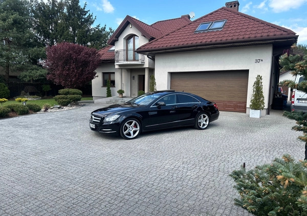Mercedes-Benz CLS cena 89000 przebieg: 203000, rok produkcji 2013 z Głowno małe 667